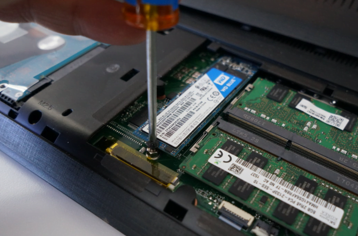 Merk SSD Terbaik untuk Laptop