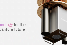 Ilustrasi komputer kuantum IBM Quantum System Two dengan 100.000 qubit.