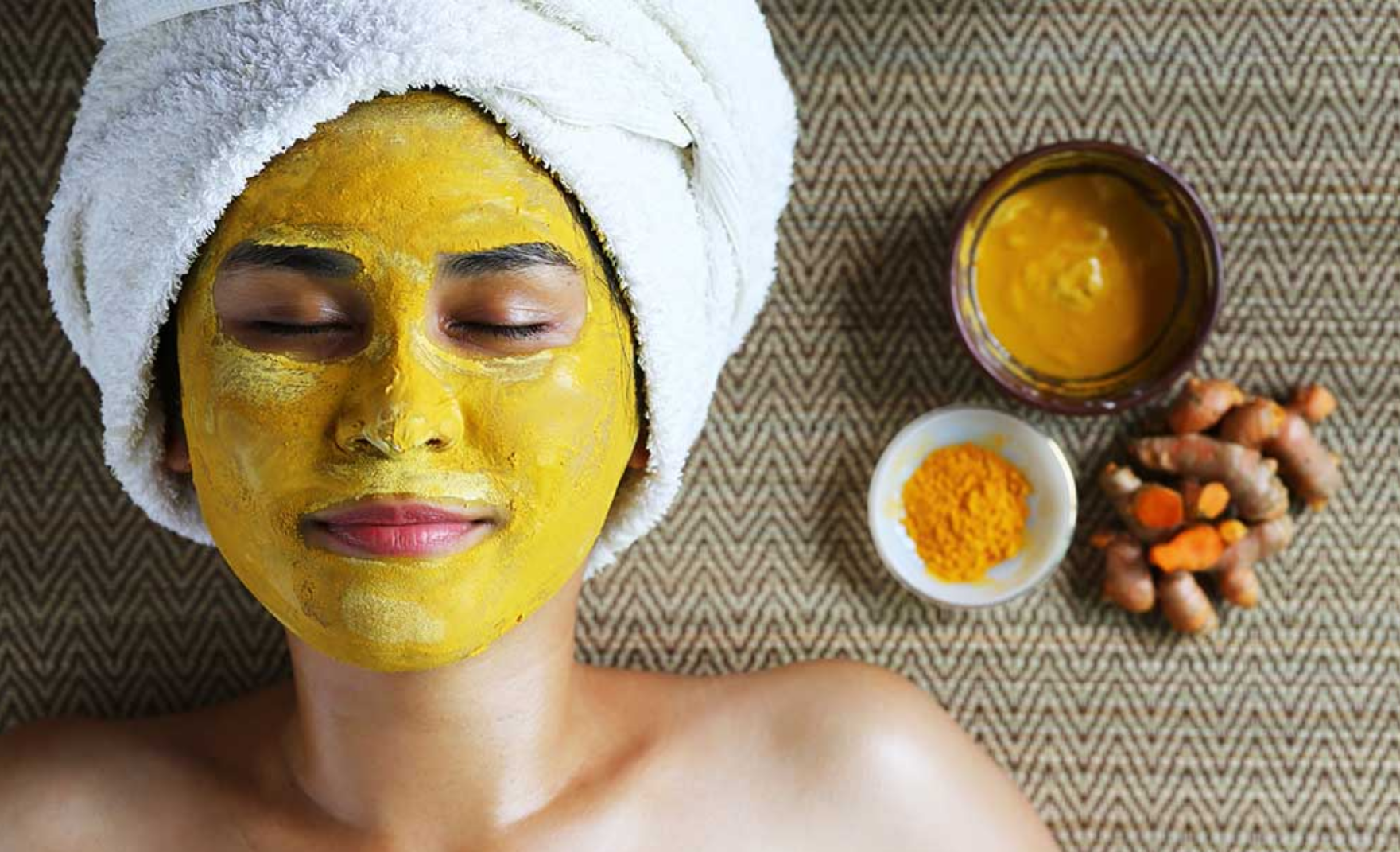 Cara Membuat Masker Kunyit Agar Tidak Kuning di Wajah