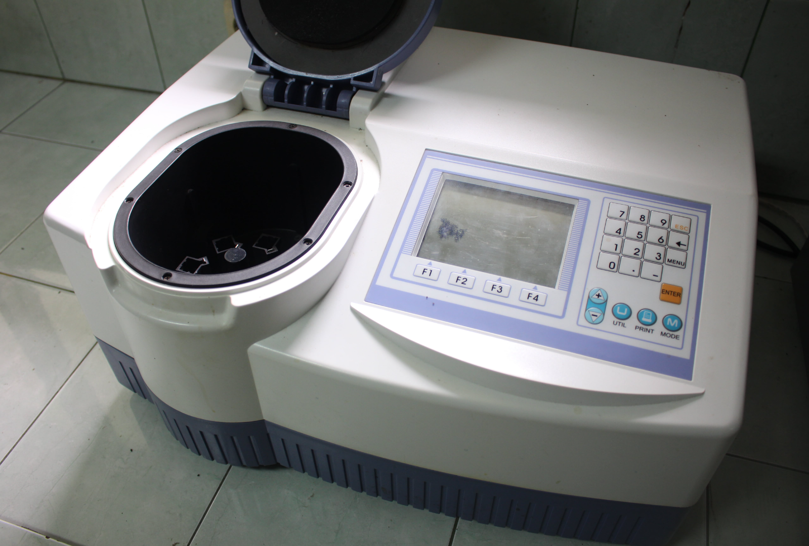 Prinsip Spektrofotometer UV-Vis